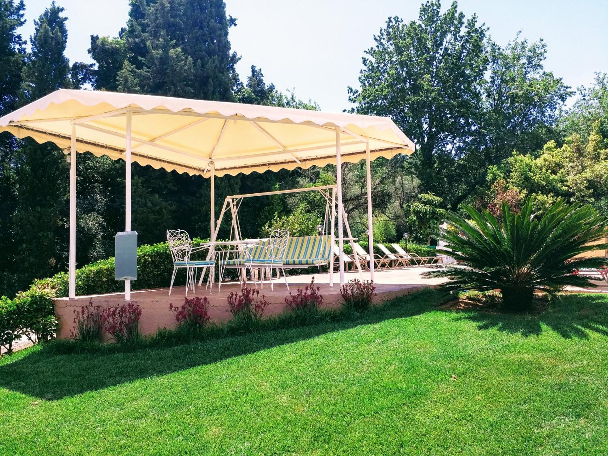 Summer Wine Friendly Resort 阿普索斯 外观 照片