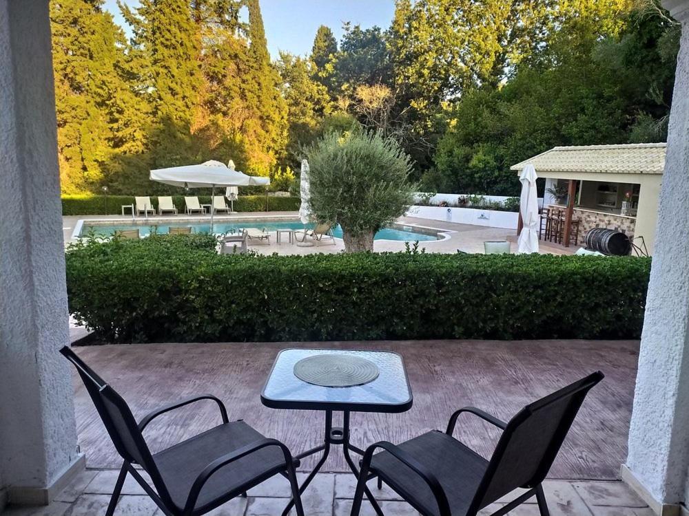Summer Wine Friendly Resort 阿普索斯 外观 照片