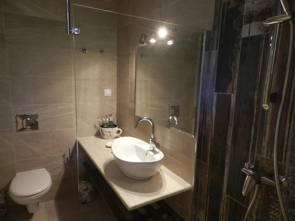 Summer Wine Friendly Resort 阿普索斯 外观 照片