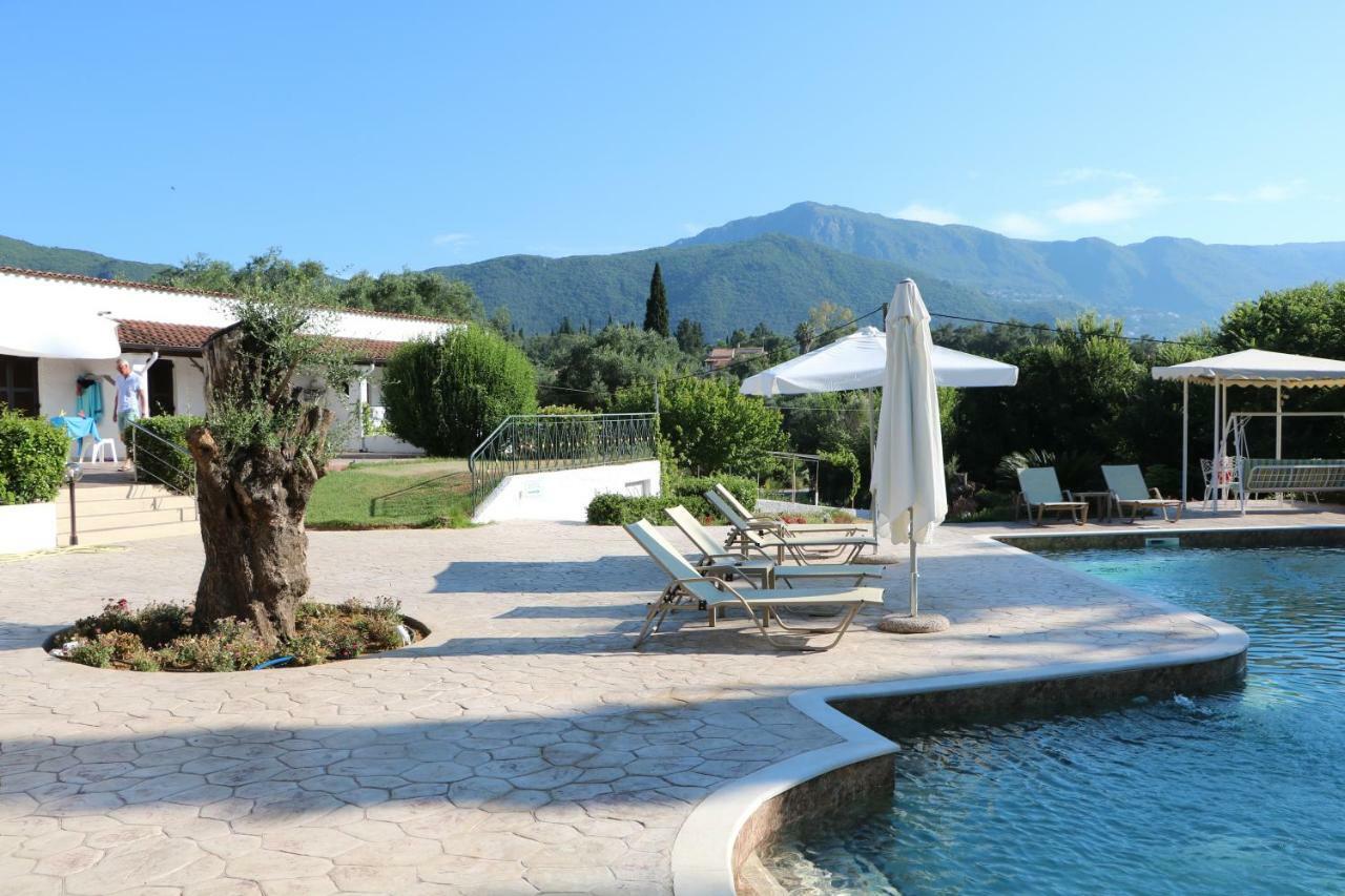 Summer Wine Friendly Resort 阿普索斯 外观 照片
