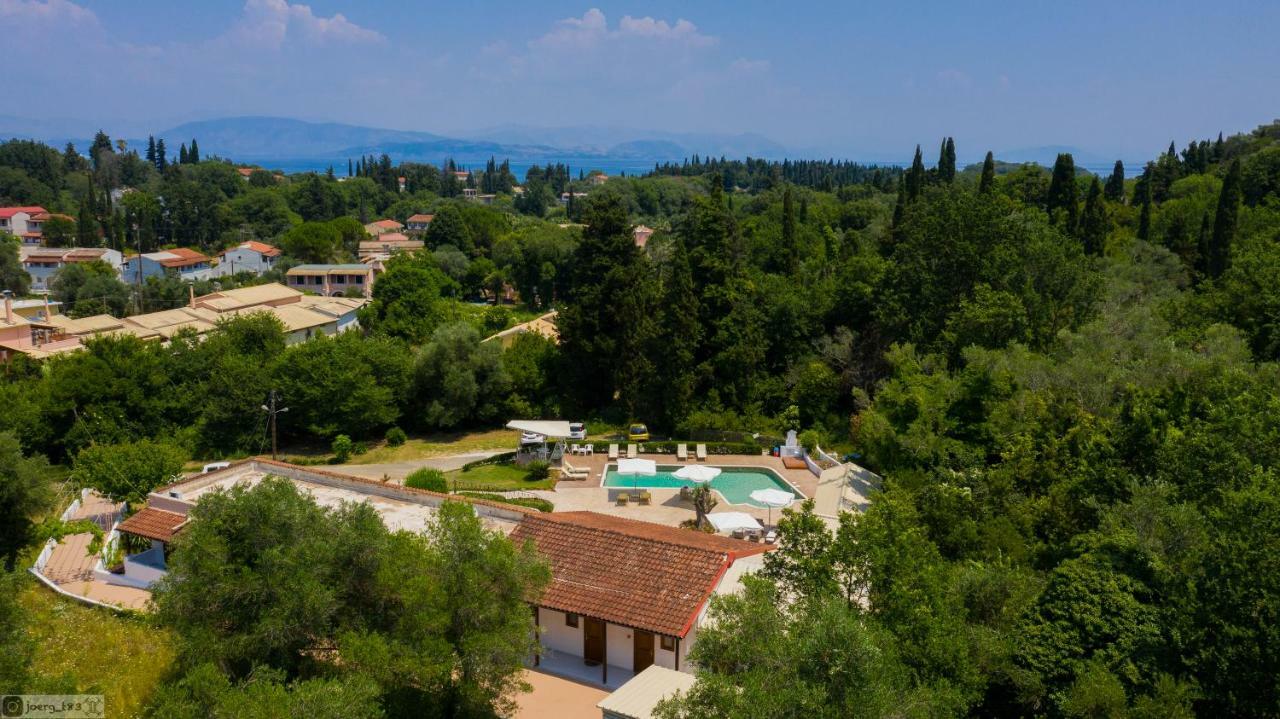 Summer Wine Friendly Resort 阿普索斯 外观 照片